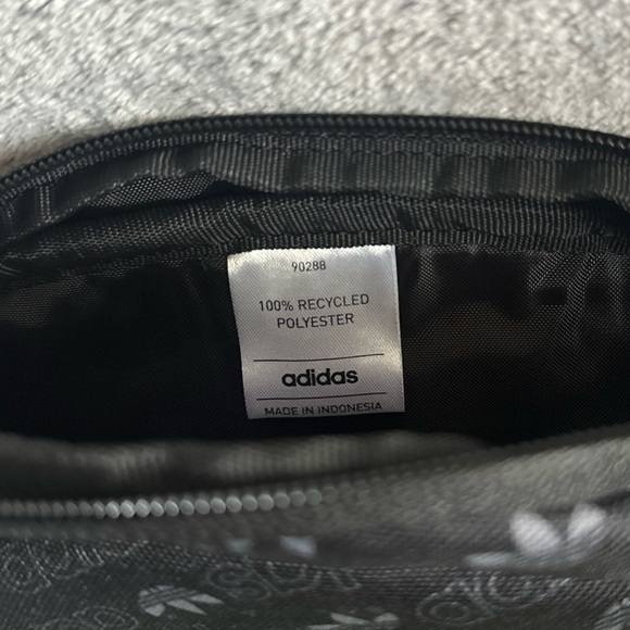 New Adidas Trefoil Logo Waist Pack Cross Body Belt Bag - Picture 6 of 9